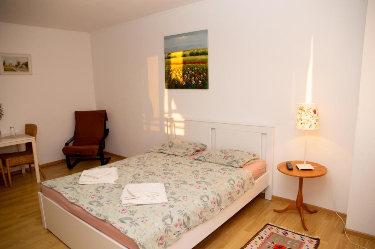 City Central Studio , Ploiesti Luaran gambar